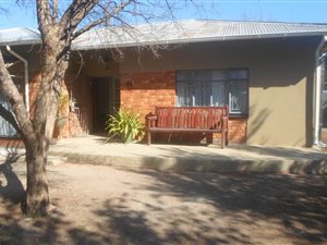 3 Bed House in Noordhoek