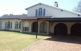 3 Bedroom House in Glen Marais