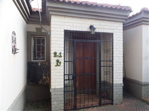 2 Bed House in Eloffsdal