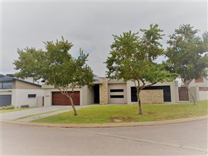 4 Bed House in Copperleaf Golf and Country Estate