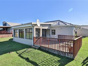3 Bed House in Kidds Beach