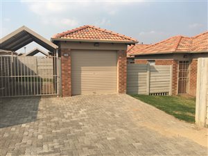 3 Bed House in Thatch Hill Estate