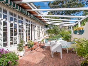 3 Bed House in Constantia