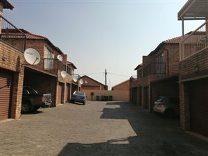 2 Bed Townhouse in Eike Park