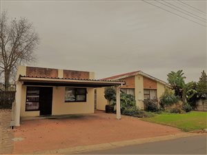 5 Bed House in Northern Paarl