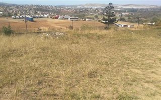 2.2 ha Land available in Verulam