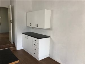 1 Bed Garden Cottage in Newton Park