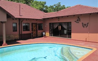4 Bedroom House in Vanderbijlpark CE
