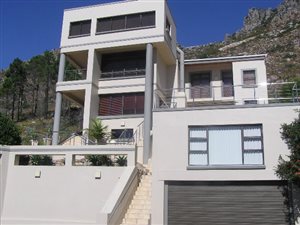 5 Bed House in Suikerbossie