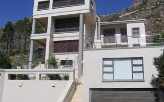5 Bedroom House in Suikerbossie