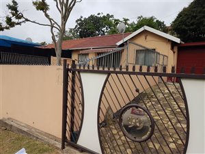 3 Bed House in Woodlands