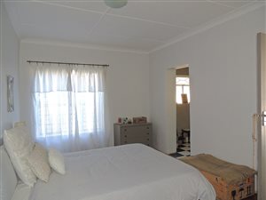 1 Bedroom Garden Cottage in Berario
