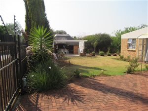 2 Bed Apartment in Highveld