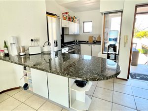 2 Bed Apartment in Woodmead Springs
