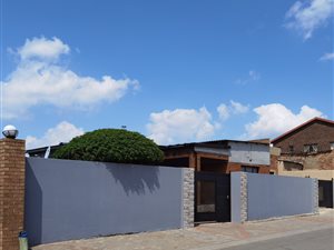 3 Bed House in Tembisa