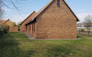 4 Bedroom House in Brooklands