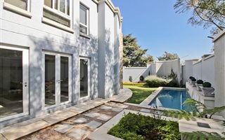4 Bedroom Cluster in Dunkeld West
