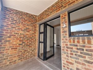 2 Bed Apartment in Lyttelton Manor