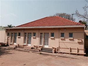 13 Bed House in Sunnyside