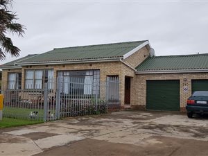3 Bed House in Kaysers Beach