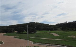4525 m² Land available in Still Bay West