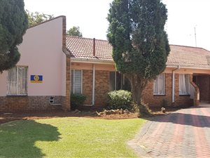 4 Bed House in Vanderbijlpark SE2