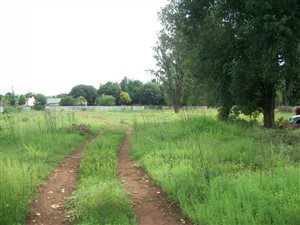 1 ha Land available in Eldoraigne