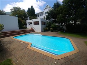 3 Bed Flat in Dunkeld West