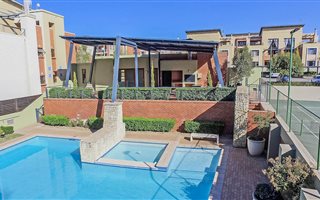 2 Bedroom Townhouse in Douglasdale
