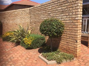 2 Bed Townhouse in Kanonkop