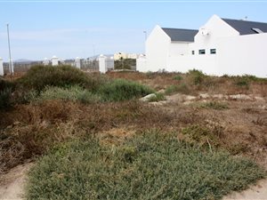 400 m² Land available in Blue Lagoon