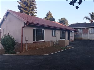 3 Bed House in Orient Heights