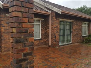 3 Bed House in Waldrift