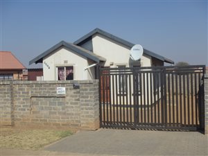 2 Bed House in Lakeside