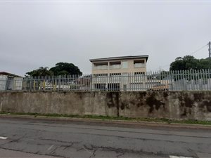 768 m² Commercial space in Bluff