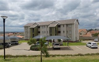 2 Bedroom Apartment in Kosmosdal