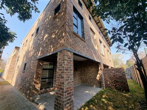 2 Bed Duplex in Lyttelton Manor