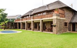 4 Bedroom House in Silver Lakes Golf Estate
