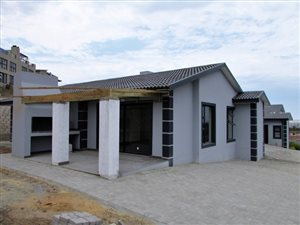 3 Bed House in Island View