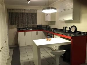 2 Bed Flat in Dainfern