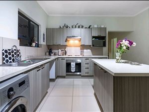 3 Bed Apartment in Boksburg West