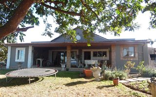 5 ha Farm in Izotsha