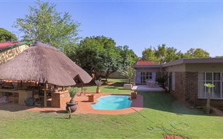 4 Bedroom House in Sinoville