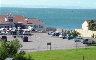 780 m² Land available in St Francis Bay