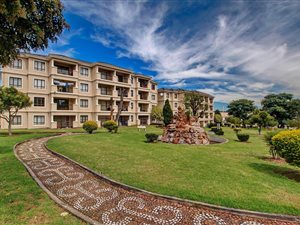 2 Bed Apartment in Noordwyk