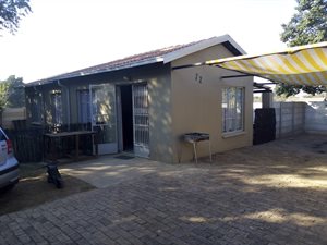 2 Bed Simplex in Eikenhof