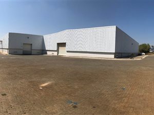 2560 m² Industrial space in Gateway Industrial Park