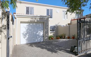3 Bedroom House in Plumstead