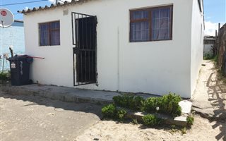 3 Bedroom House in Crossroads