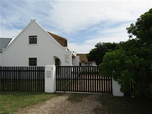 4 Bed House in St Francis Bay